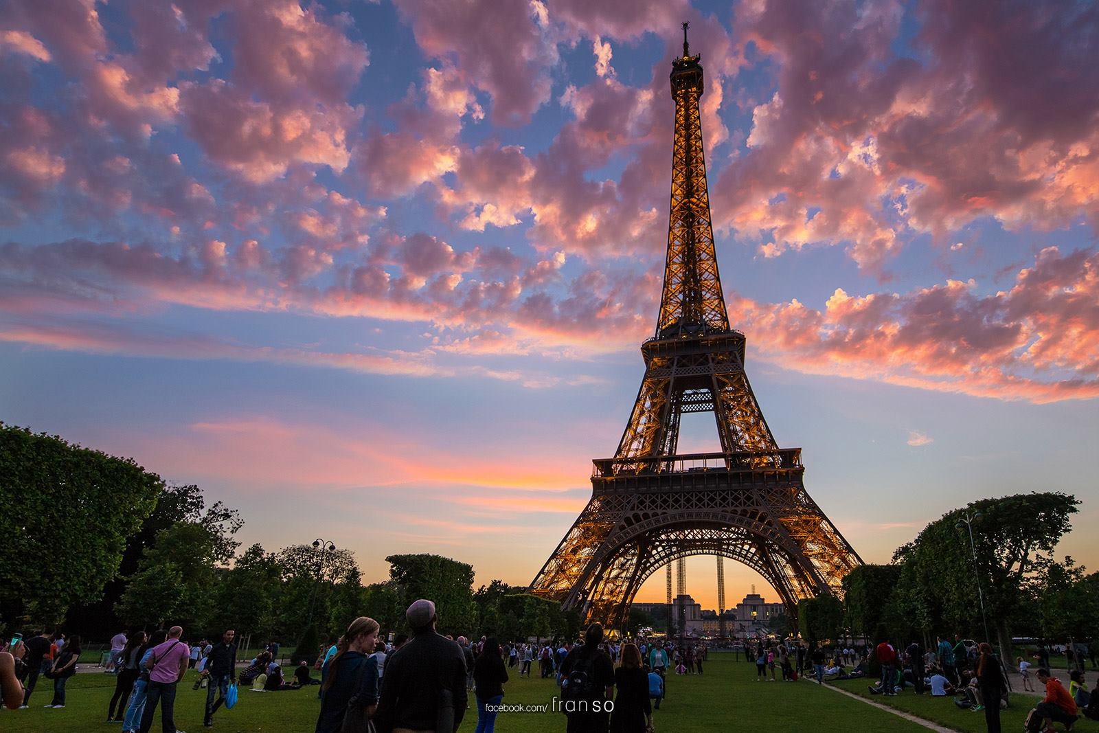 Cityscape | Oversea | Eiffel tower  | Sunset period