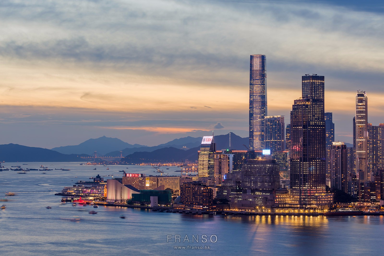 Cityscape | Hong Kong | Dusk | 